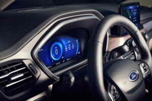 شاشة فورد إسكيب 2020