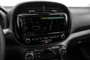 شاشة كيا سول 2020 1