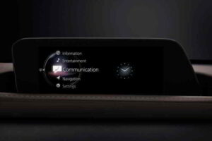 شاشة مازدا cx 30 2020