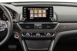 شاشة هوندا أكورد هايبرد 2020 1