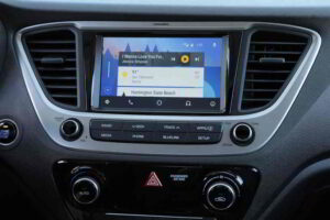 شاشة هيونداي اكسنت 2020