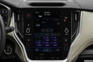 شاشة سوبارو أوت باك 2020 1