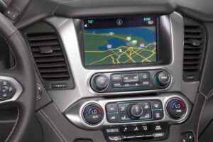 شاشة شيفروليه تاهو 2020