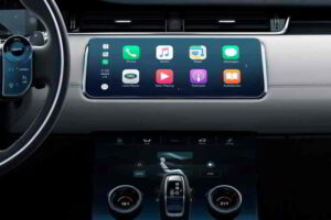 شاشة لاند روفر رينج روفر إيفوك 2020