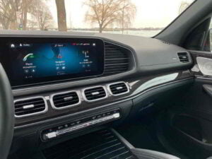 شاشة مرسيدس بنز gle كلاس 2020