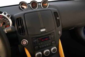 شاشة نيسان 370z 2020 1