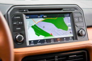 شاشة نيسان gt r 2020 1