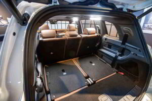 صندوق مرسيدس بنز glb كلاس 2020 2