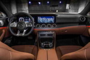 مقصورة مرسيدس بنز e كلاس 2020