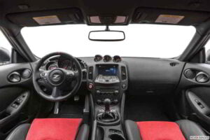 مقصورة نيسان 370z 2020