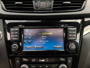 شاشة نيسان روج سبورت 2020