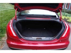 صندوق جاكوار xj 2020