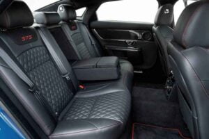 مقاعد جاكوار xj 2020 1