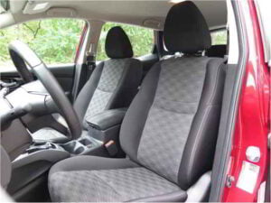 مقاعد نيسان روج سبورت 2020