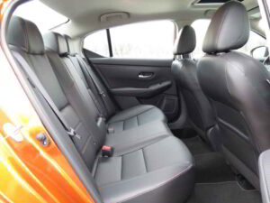 مقاعد نيسان سنترا 2020 1