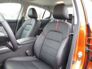 مقاعد نيسان سنترا 2020