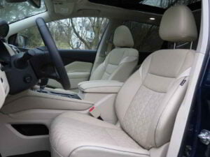 مقاعد نيسان مورانو 2020