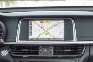 شاشة كيا أوبتيما 2020