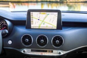 شاشة كيا ستينجر 2020 1