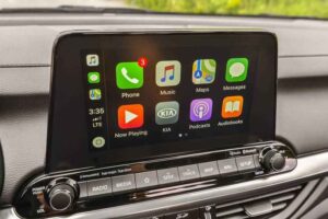 شاشة كيا سيراتو 2020 1