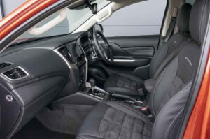 مقاعد ميتسوبيشي l200 2020