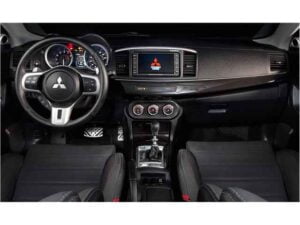 مقصورة ميتسوبيشي لانسر 2020