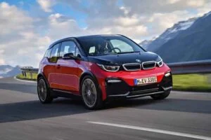 بي إم دبليو i3 2020