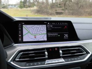 شاشة بي إم دبليو x6 2020