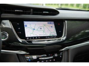 شاشة كاديلاك XT6 2020 1