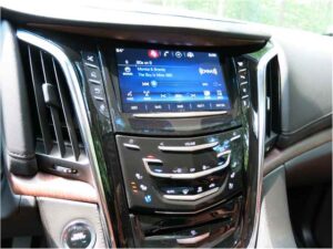 شاشة كاديلاك إسكاليد 2020