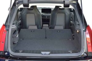 صندوق بي إم دبليو i3 2020 1