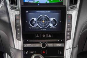 شاشة إنفينيتي Q60 2020 1