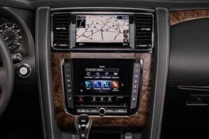 شاشة إنفينيتي QX80 2021