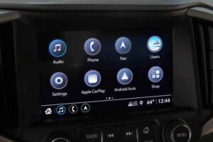 شاشة جي إم سي تيرين 2020