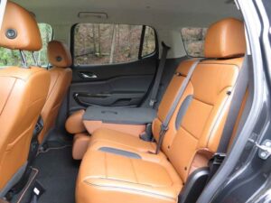 مقاعد جي إم سي أكاديا 2020 1