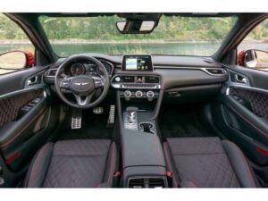 مقصورة جينيسيس G70 2021