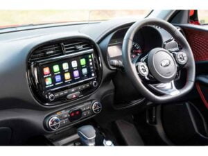 شاشة كيا سول 2021