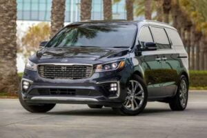 كيا سيدونا 2021