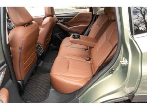 مقاعد سوبارو فورستر 2021 1