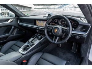 مقصورة بورش 911 2021