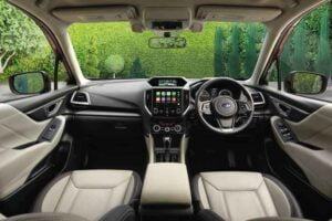 مقصورة سوبارو فورستر 2021