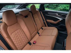 مقاعد أودي A6 2021 1