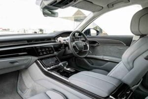 مقاعد أودي A8 2021