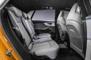 مقاعد أودي Q8 2021