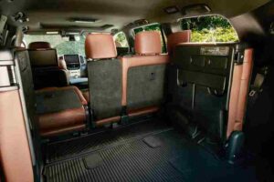 مقاعد تويوتا لاند كروزر 2021 2