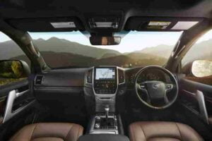 مقصورة تويوتا لاند كروزر 2021