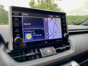 شاشة تويوتا راف 4 برايم 2021