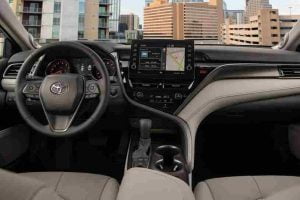 مقصورة تويوتا كامري 2021