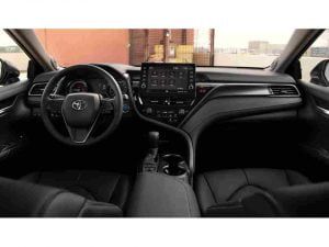 مقصورة تويوتا كامري هايبرد 2021