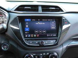 شاشة شيفروليه تريل بليزر 2021 1